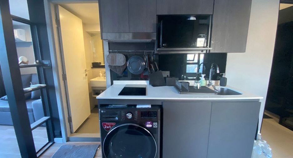 À louer et à vendre 1 chambre condo à Sathon, Bangkok