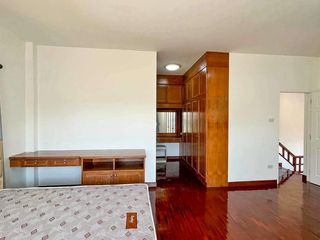 À louer 5 chambres maison à Mueang Chiang Mai, Chiang Mai