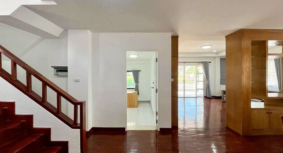 ให้เช่า 5 ห้องนอน บ้านเดี่ยว ใน เมืองเชียงใหม่, เชียงใหม่