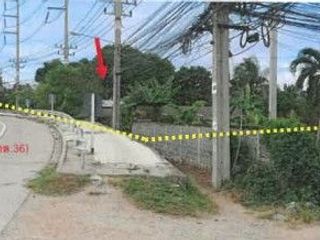 出售 土地 在 Si Racha, Chon Buri