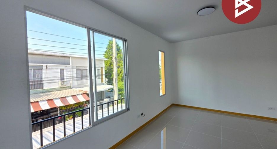 For sale 3 bedrooms townhouse in Phra Samut Chedi, Samut Prakan