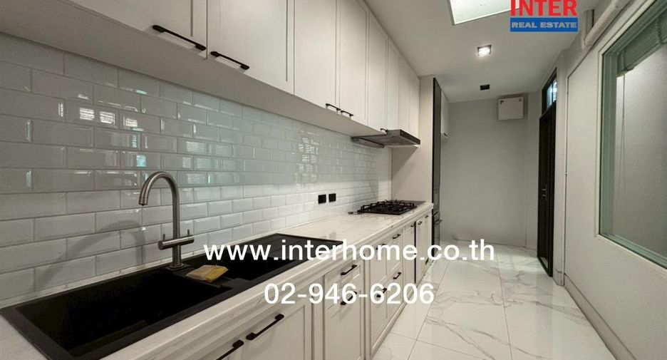 For sale 3 bedrooms house in Sai Mai, Bangkok