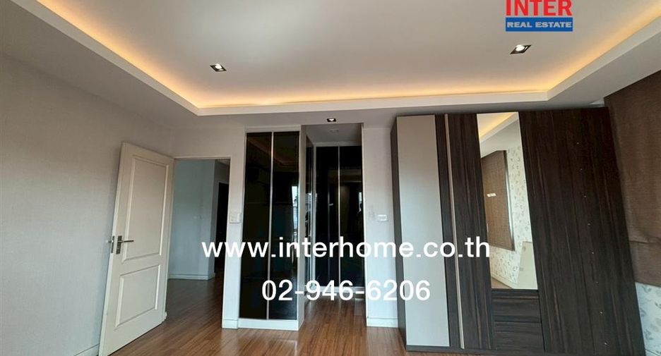 For sale 3 bedrooms house in Sai Mai, Bangkok
