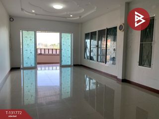 For sale 6 bedrooms house in Mueang Nakhon Sawan, Nakhon Sawan