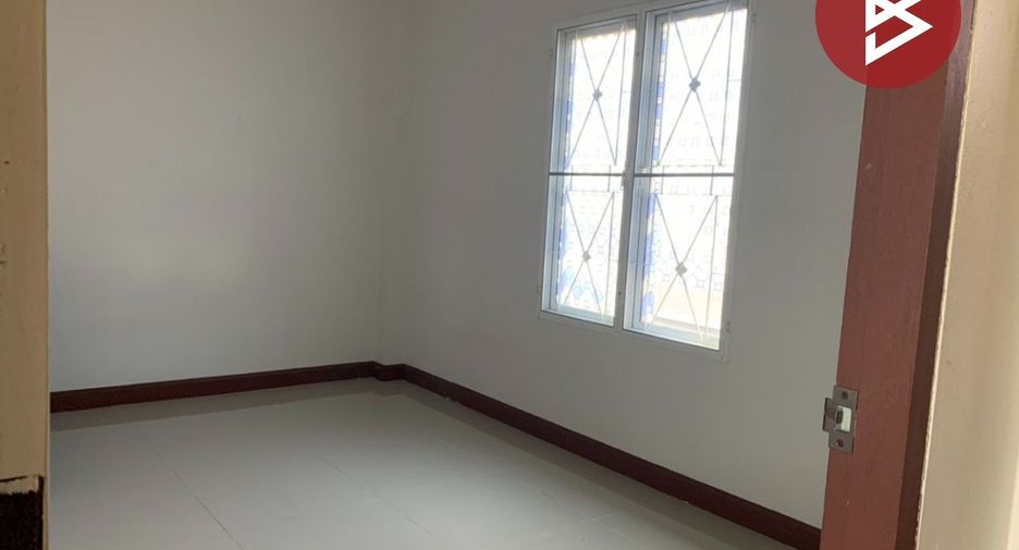 For sale 6 bedrooms house in Mueang Nakhon Sawan, Nakhon Sawan