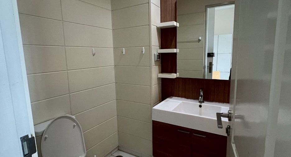 For sale 1 bed condo in Sathon, Bangkok
