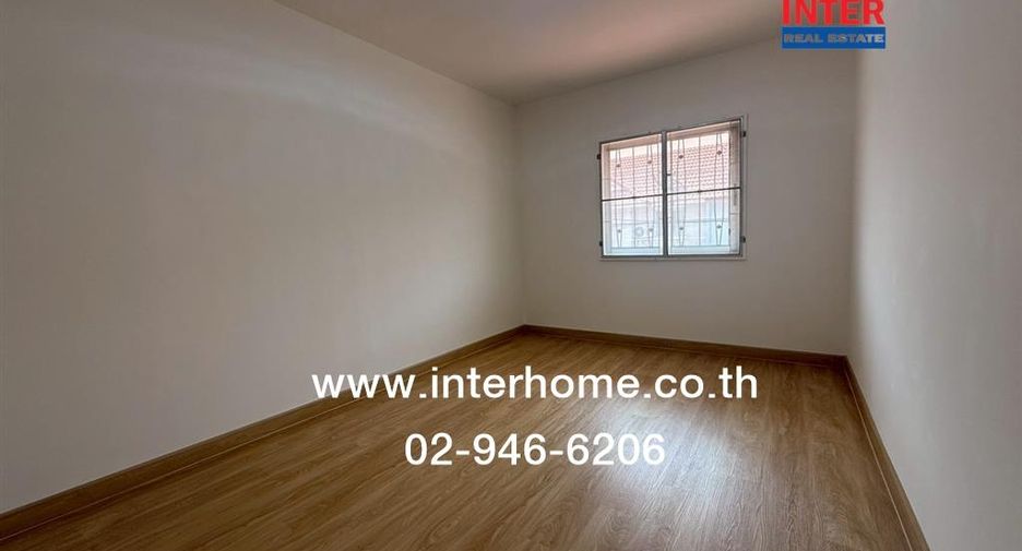 For sale 3 bedrooms townhouse in Khlong Luang, Pathum Thani