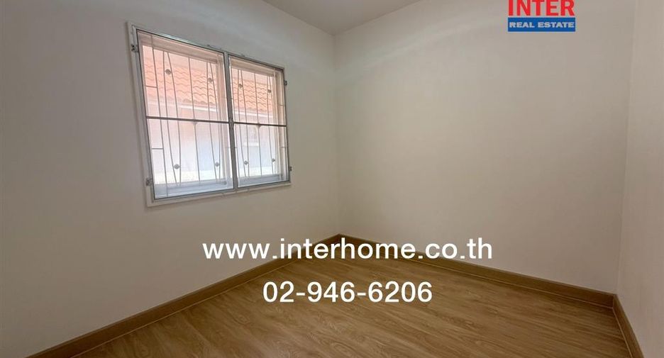 For sale 3 bedrooms townhouse in Khlong Luang, Pathum Thani