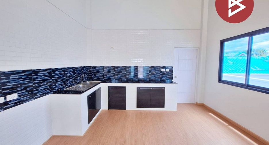 For sale 3 bedrooms house in Mueang Samut Sakhon, Samut Sakhon