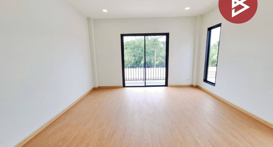For sale 3 bedrooms house in Mueang Samut Sakhon, Samut Sakhon