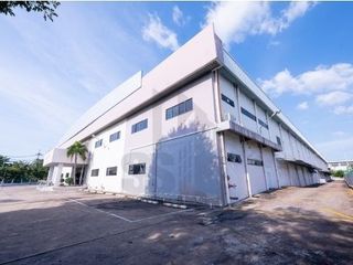 For rent 6 bedrooms warehouse in Si Racha, Chonburi