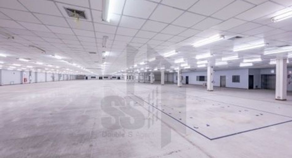For rent 6 bedrooms warehouse in Si Racha, Chonburi