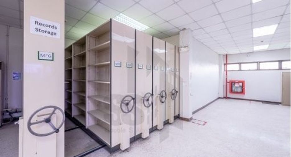 For rent 6 bedrooms warehouse in Si Racha, Chonburi