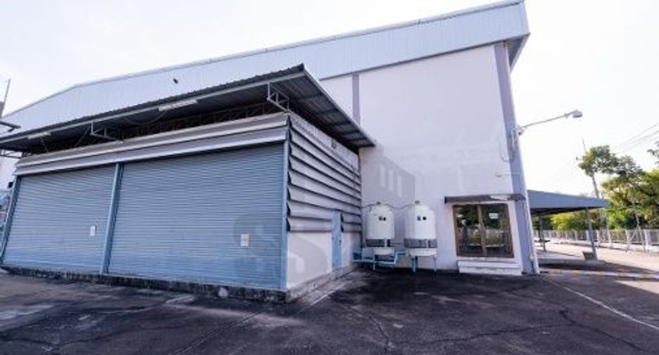 For rent 6 bedrooms warehouse in Si Racha, Chonburi