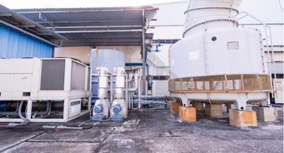 For rent 6 bedrooms warehouse in Si Racha, Chonburi