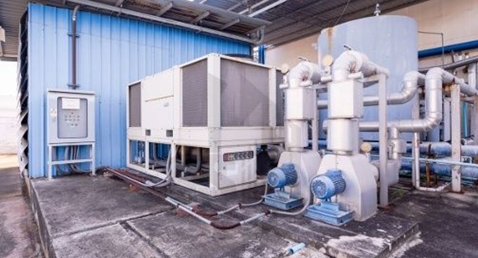 For rent 6 bedrooms warehouse in Si Racha, Chonburi