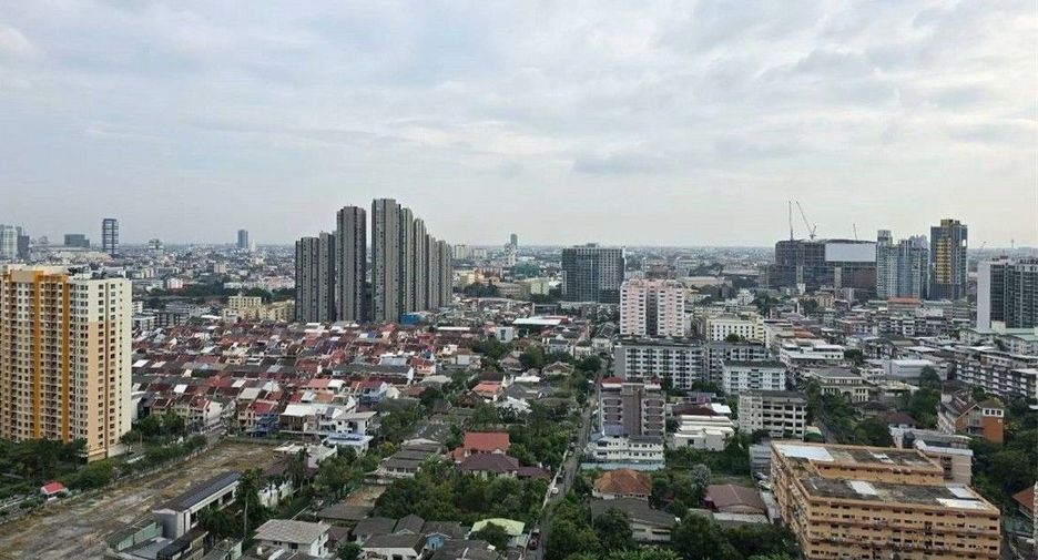 For sale 1 bed condo in Bang Na, Bangkok