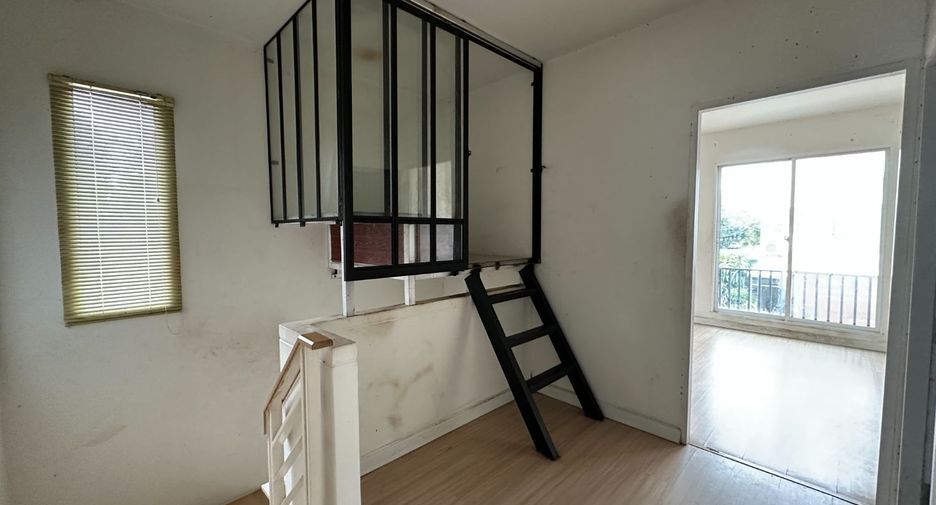 For sale 3 bedrooms house in Sai Mai, Bangkok