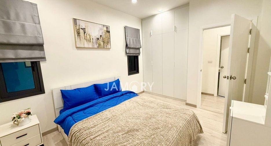 For rent 4 bedrooms house in East Pattaya, Pattaya