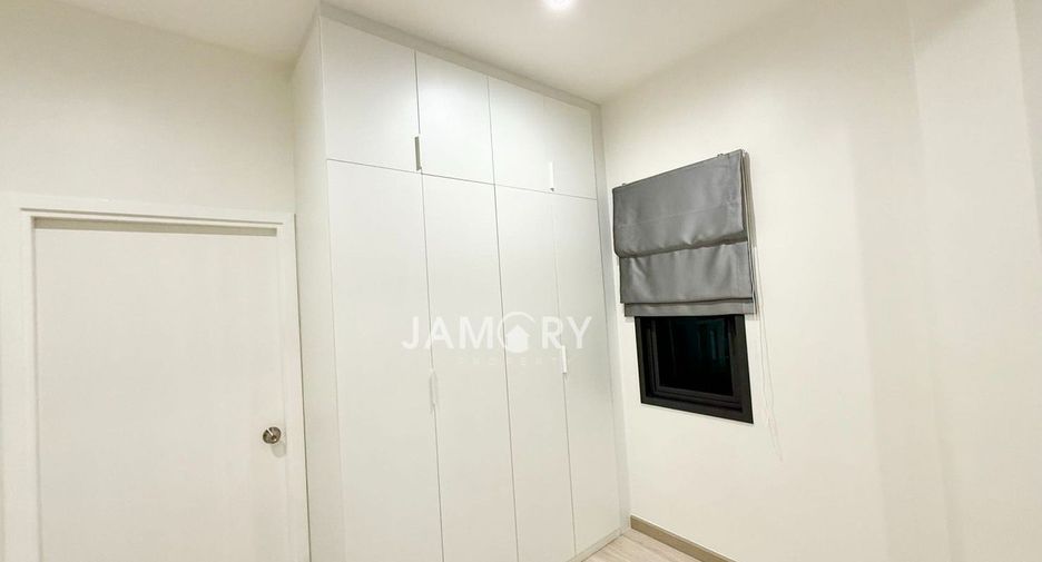 For rent 4 bedrooms house in East Pattaya, Pattaya