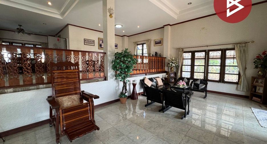 Haus zum Kauf mit 5 Zimmer in Sattahip, Chonburi