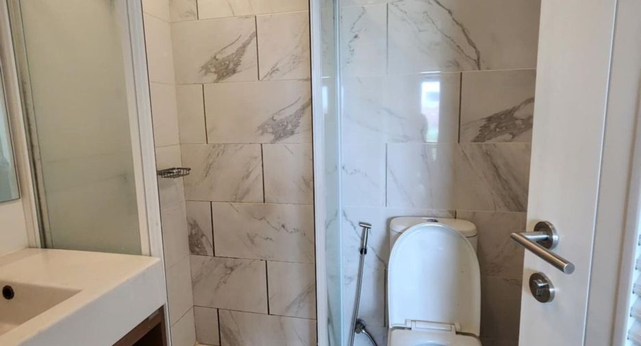 For sale 1 bed condo in Bang Khen, Bangkok