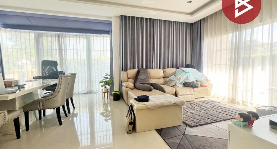 For sale 4 ベッドルーム house in Bang Khen, Bangkok