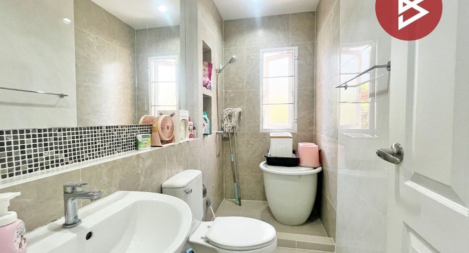 For sale 4 ベッドルーム house in Bang Khen, Bangkok