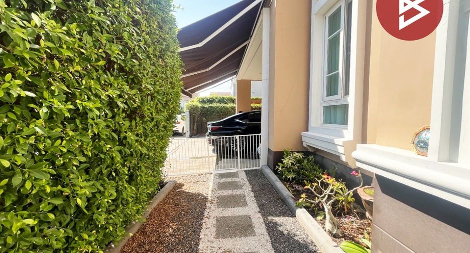 For sale 4 ベッドルーム house in Bang Khen, Bangkok