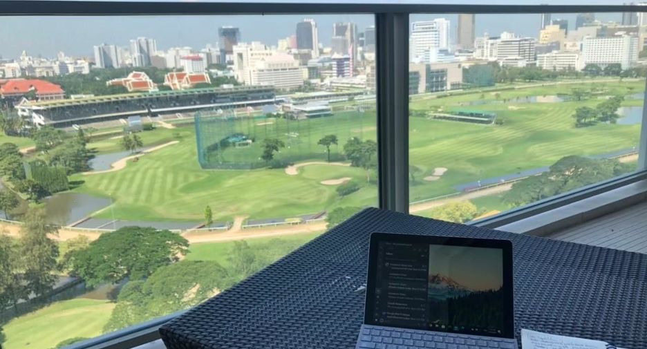 For rent 2 bedrooms condo in Pathum Wan, Bangkok