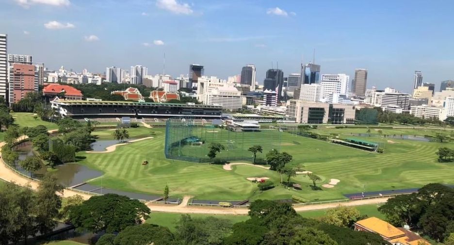 For rent 2 bedrooms condo in Pathum Wan, Bangkok