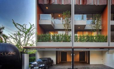 For rent and for sale 4 bedrooms townhouse in Mueang Samut Prakan, Samut Prakan
