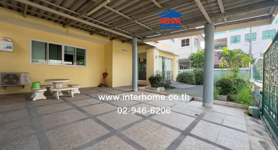 Haus zum Kauf mit 4 Zimmer in Chom Thong, Bangkok