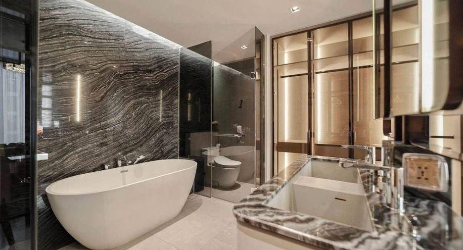 Condo en alquiler de 2 habitaciones en Watthana, Bangkok