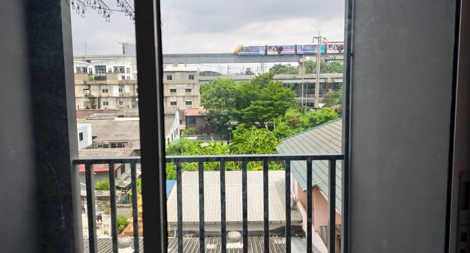 For sale 1 bed condo in Mueang Samut Prakan, Samut Prakan
