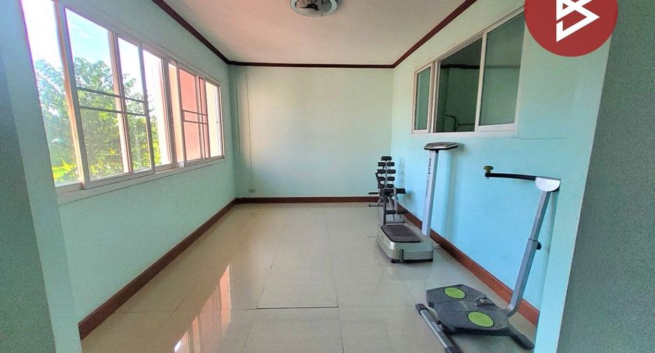 For sale 4 bedrooms townhouse in Lam Luk Ka, Pathum Thani