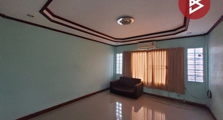 For sale 4 bedrooms townhouse in Lam Luk Ka, Pathum Thani