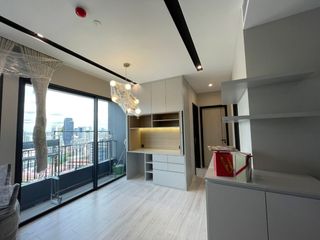 For rent 2 bedrooms condo in Ratchathewi, Bangkok