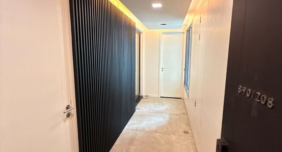 For sale 3 bedrooms condo in Yan Nawa, Bangkok