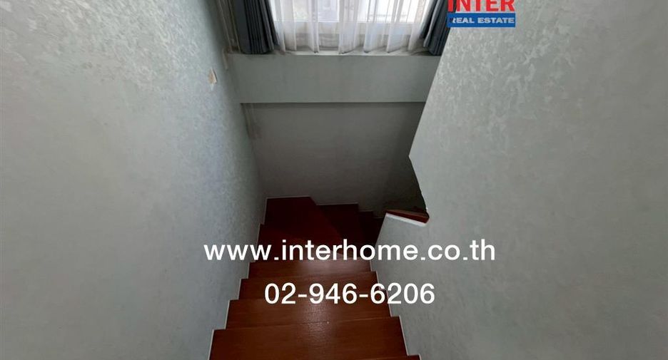 Haus zum Kauf mit 3 Zimmer in Khlong Sam Wa, Bangkok