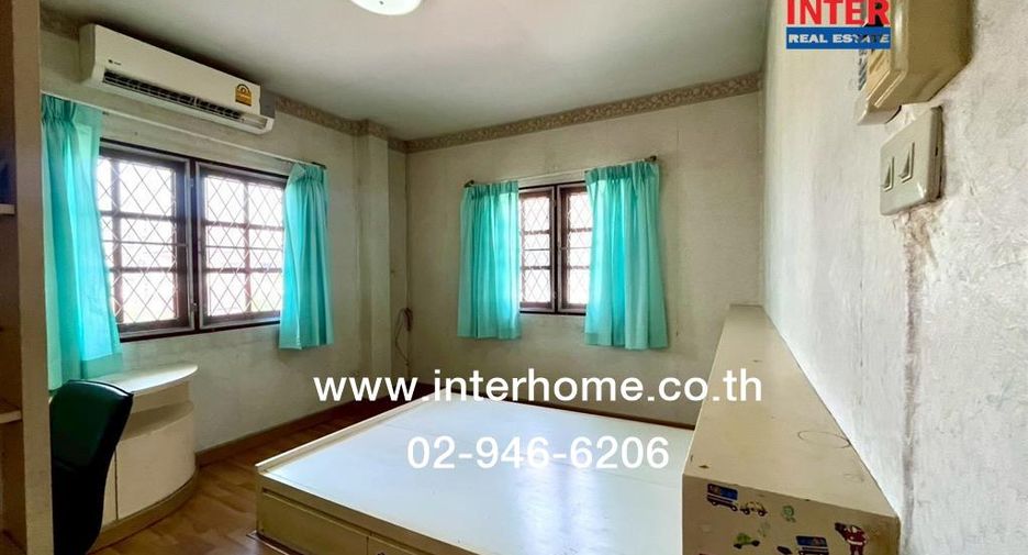Casa en venta de 4 habitaciones en Don Mueang, Bangkok