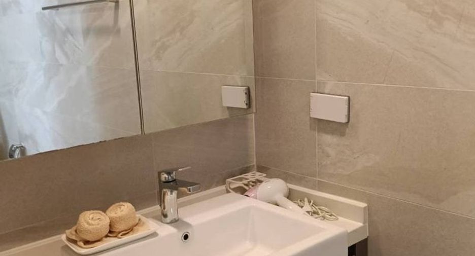 For rent 2 ベッドルーム condo in Si Racha, Chonburi
