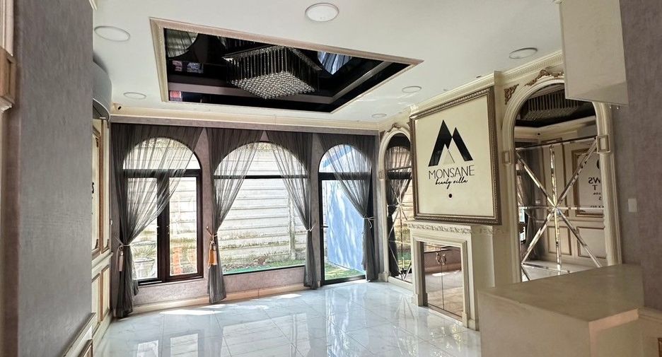 For sale retail Space in Bang Khen, Bangkok
