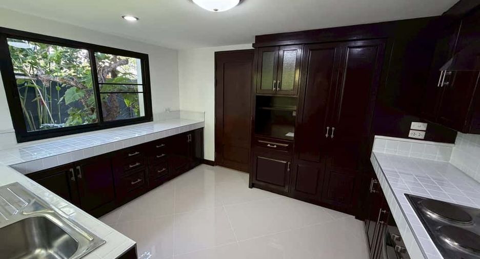 For rent 4 bedrooms house in Hang Dong, Chiang Mai