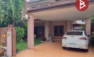 For sale 3 bedrooms house in Khlong Sam Wa, Bangkok