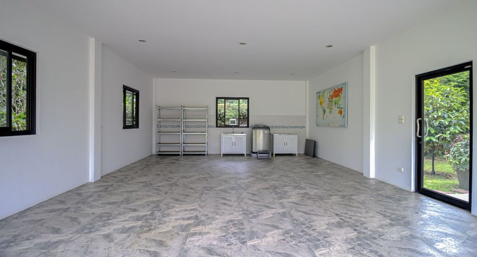 For rent and for sale 3 bedrooms house in Saraphi, Chiang Mai