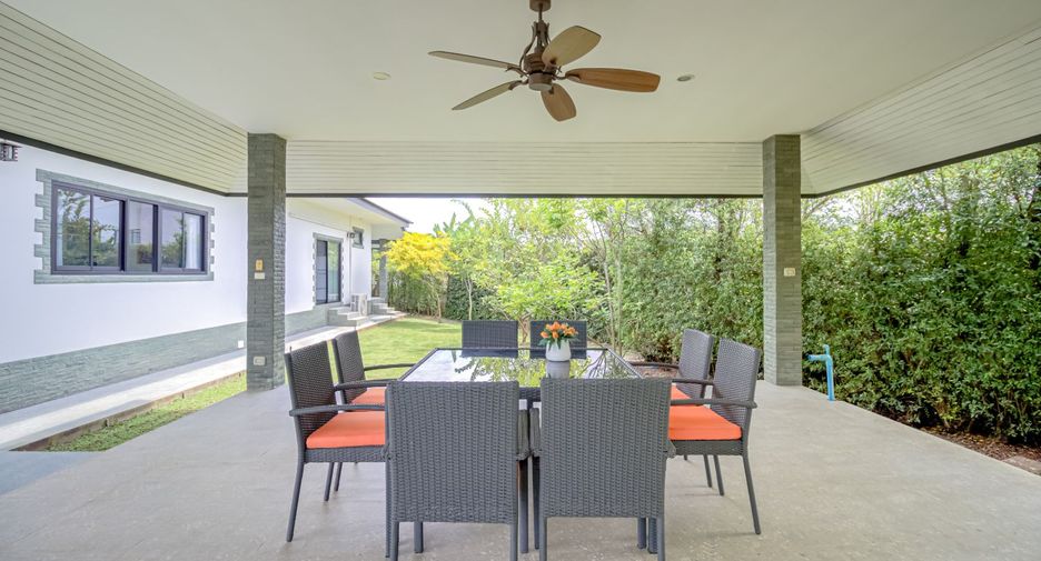 For rent and for sale 3 bedrooms house in Saraphi, Chiang Mai