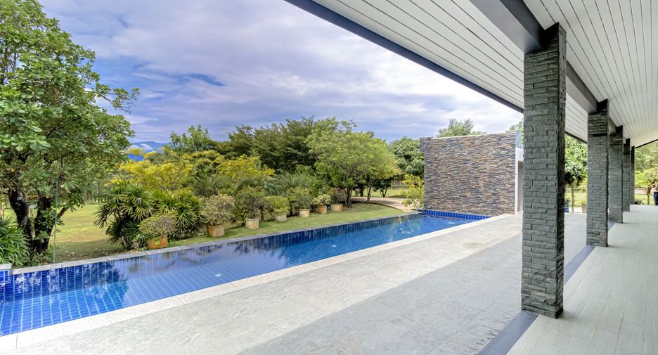 For rent and for sale 3 bedrooms house in Saraphi, Chiang Mai