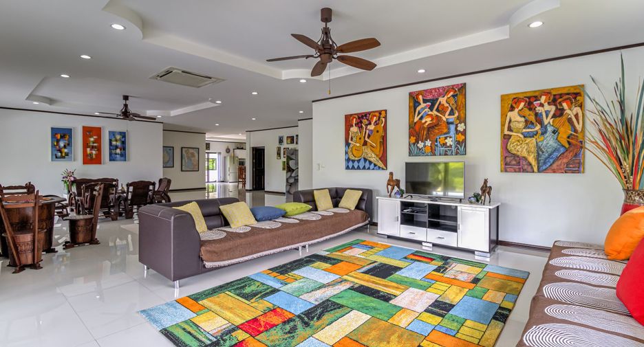 For rent and for sale 3 bedrooms house in Saraphi, Chiang Mai
