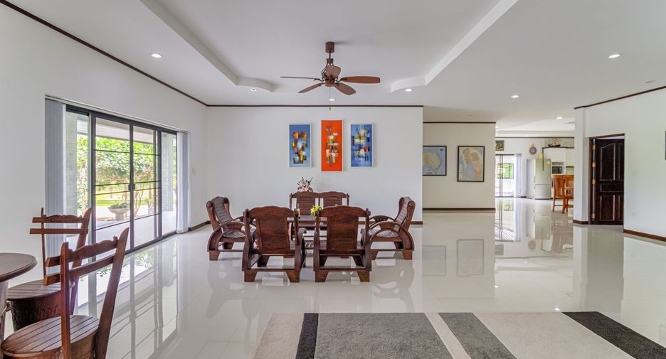 For rent and for sale 3 bedrooms house in Saraphi, Chiang Mai